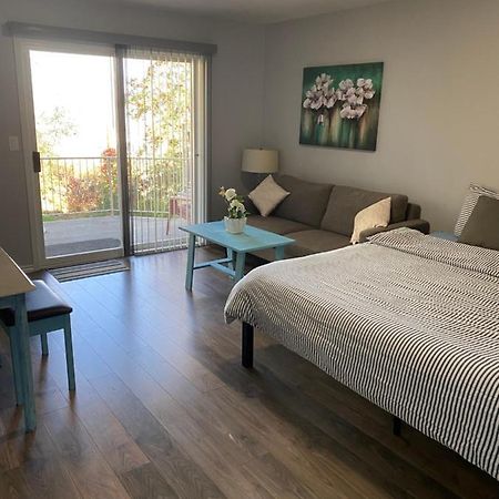 Guest Suite With Patio That Backs Onto Greenbelt Kamloops Bagian luar foto